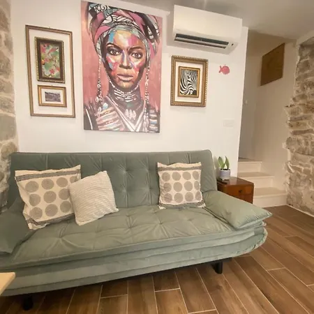 Apartman Oleandar Kastela Exterior photo