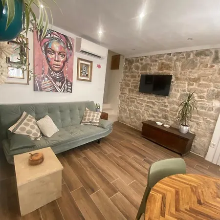 Apartman Oleandar Kastela Exterior photo